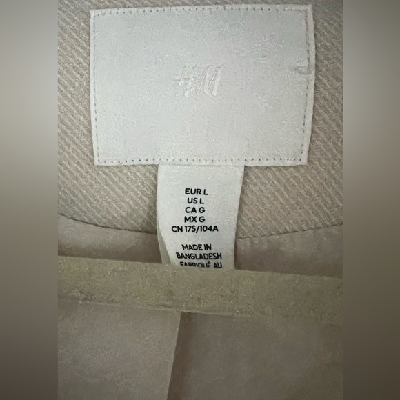 H&M mid length Coat with tie wrap- Cream, size Large - Picture 3 of 6